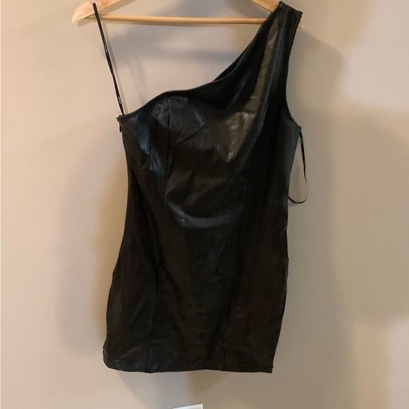 Forever 21 Faux Leather One-Shoulder Dress Size Large Never Worn & Discontinued - Picture 2 of 9
